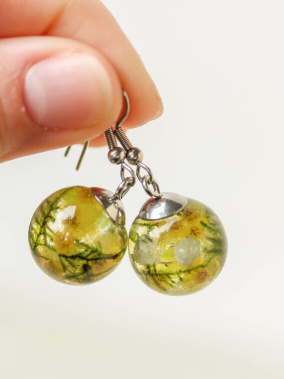 Real flower earrings, Terrarium earrings, Resin flower earrings, Floral earrings dangle, Birthday gift for mom garden, Dainty flower jewelry