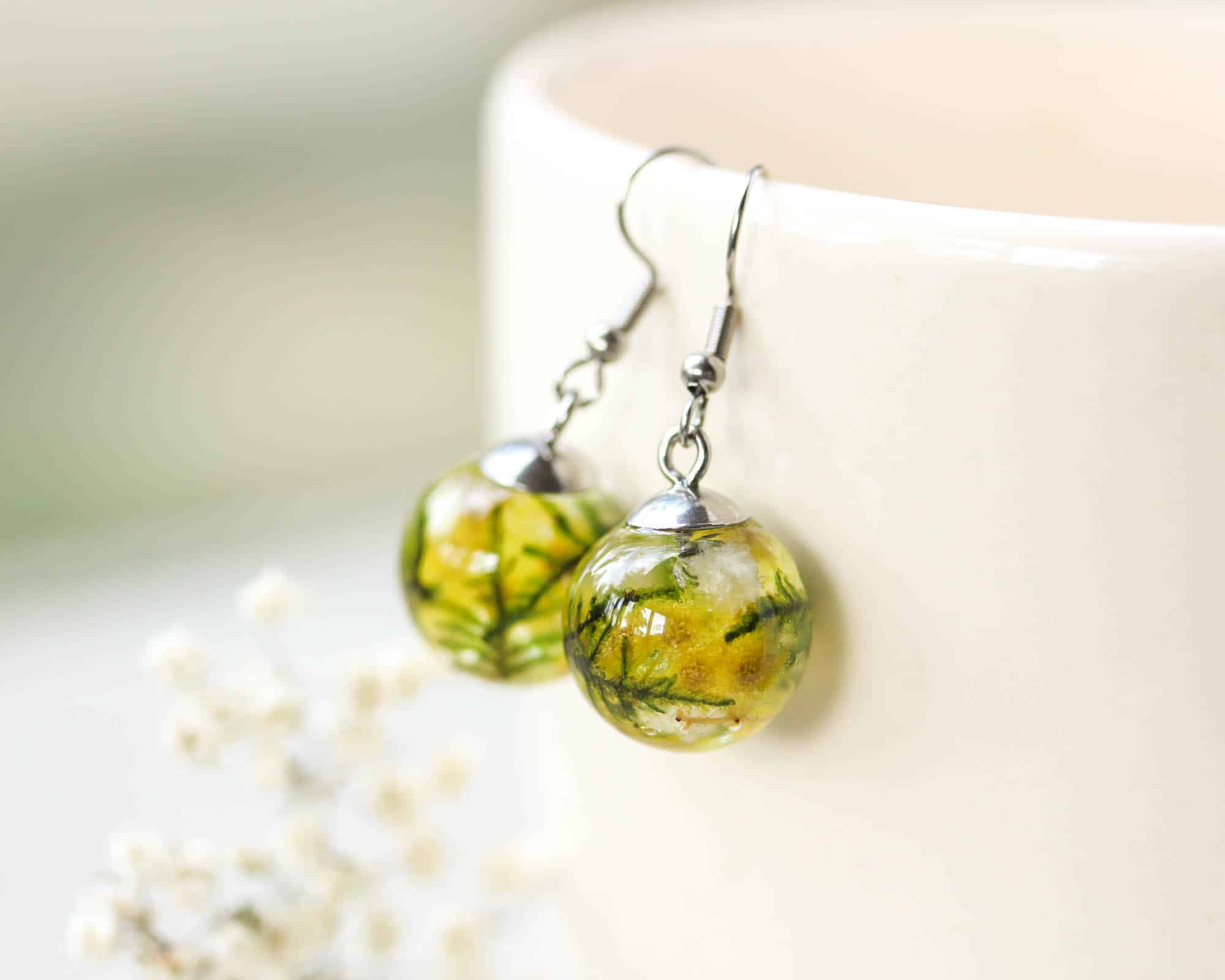 Real flower earrings, Terrarium earrings, Resin flower earrings, Floral earrings dangle, Birthday gift for mom garden, Dainty flower jewelry