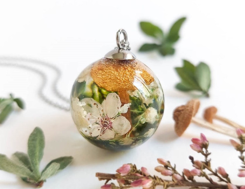 Floral Terrarium Necklace with Real Mushroom and Flower