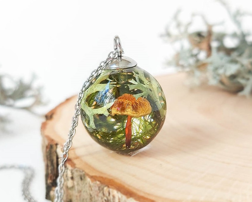 Nature Necklace with Mushroom and Moss