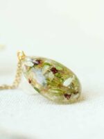Bridal Bouquet Preservation Necklace – Custom Teardrop Pendant with Your Pressed Flowers