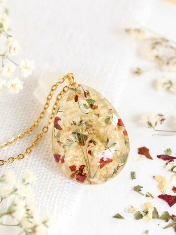 Memorial Flower Keepsake Necklace – Custom Jewelry Made with Your Funeral Flowers