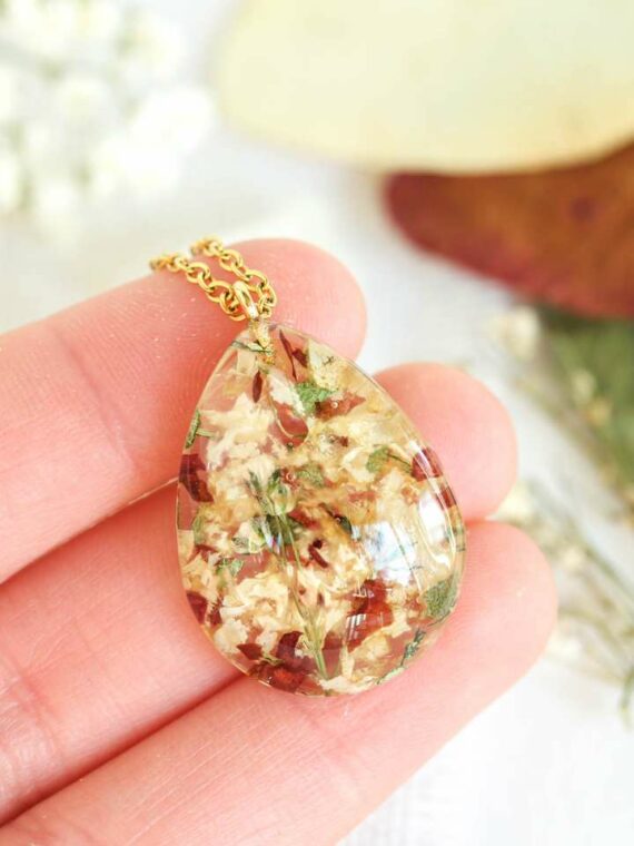 Memorial Flower Keepsake Necklace – Custom Jewelry Made with Your Funeral Flowers