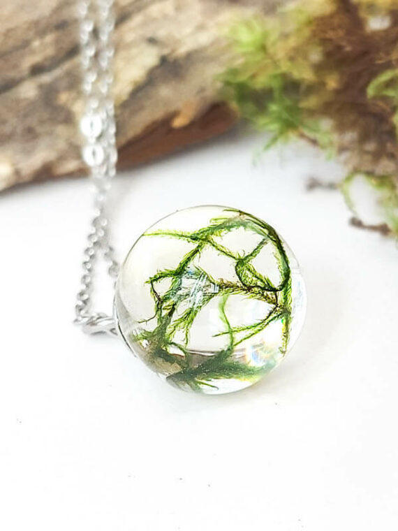 Real moss necklace, Crystal resin necklace, Eco friendly jewelry, Dainty nature necklace, Green plant necklace, Nature gift for her or him