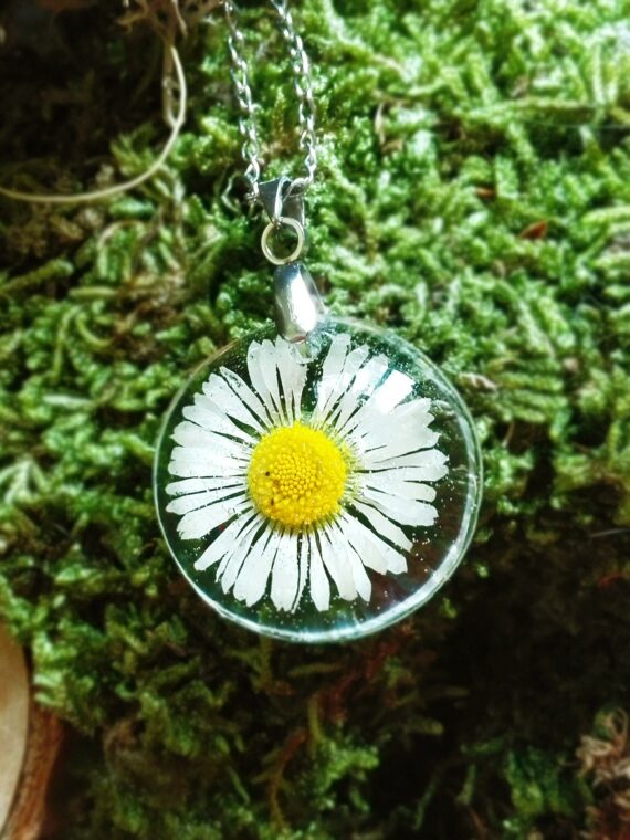 Dainty Flower Pendant Necklace - White Flower Jewelry in Resin