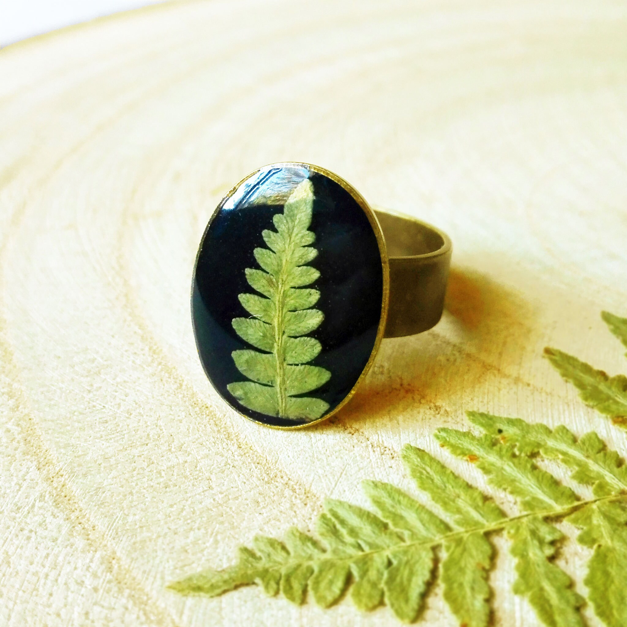 Anillo de bronce antiguo, Anillo de helecho real, Anillo del bosque, Anillo de helecho, Anillo inspirado en la naturaleza, Regalo para ella