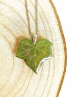 Ivy leaf necklace, Pressed leaf necklace, Botanical pendant necklace, Ivy jewellery, Green leaf necklace, Nature lover gift for her