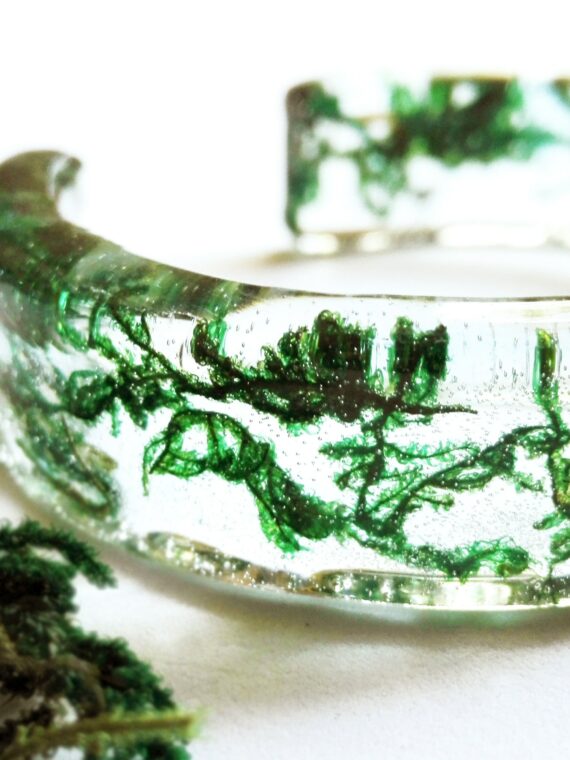 Green cuff bracelet, Moss bracelet, Nature lover bracelet, Bangle cuff bracelet, Birthday gifts for best friend, Chunky bangle bracelet