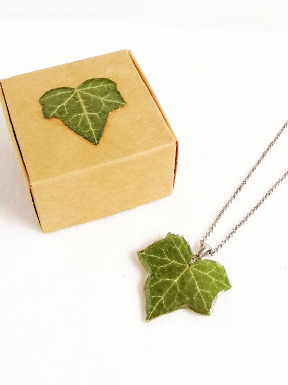 Pressed plant necklace, Ivy leaf necklace, Green leaf pendant, Vegan gifts for her, Real plant necklace, Vegan jewellery, Plant lover gifts