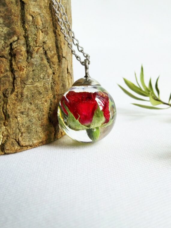 Minimalist Rose Flower Necklace – Dainty Charm  Pendant