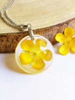 Buttercup flower necklace, Dried flower resin jewelry, Unique gift for sister birthday, Round pendant necklace, Yellow floral jewelry
