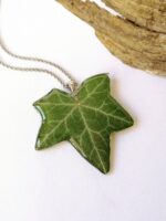 Botanical necklace, Pressed leaf necklace, Green leaf necklace, Ivy jewelry, Gift for nature lovers, Botanical jewelry, Nature necklace,