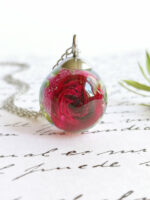 Small Rose Necklace in Resin – Tiny Real Flower Pendant