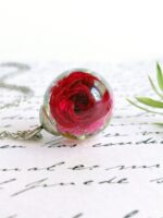 Small Rose Necklace in Resin – Tiny Real Flower Pendant