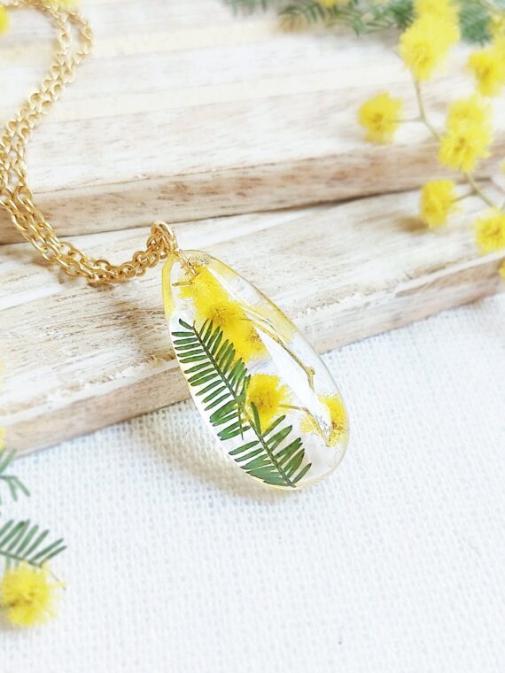 Resin floral necklace, Dried mimosa flower necklace, Birthday gift for best friend, Resin jewellery, Yellow flower necklace, Floral jewelry