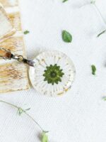 Choker Chain Necklace with Delicate Flower in Resin