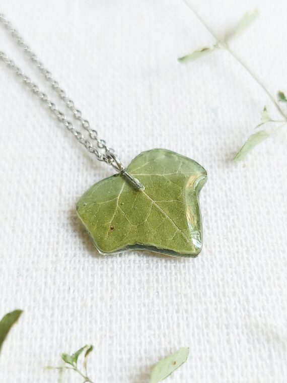Personalized initial Leaf Necklace, Real Ivy leaf necklace, Nature lovers gift, Pressed leaf necklace, Personalized gift for her birthday