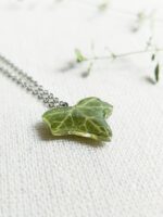 Dainty leaf necklace, Real plant jewelry, Minimal boho necklace, Botanical necklace, Green boho necklace, Dainty jewelry, Tiny leaf necklace