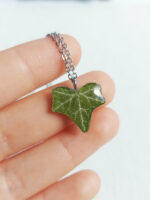 Dainty leaf necklace, Real plant jewelry, Minimal boho necklace, Botanical necklace, Green boho necklace, Dainty jewelry, Tiny leaf necklace