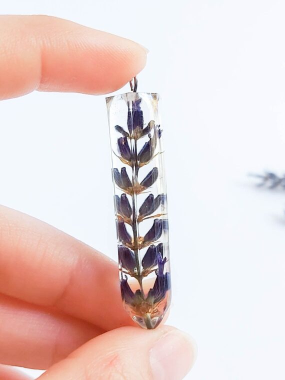 Dried lavender necklace, Purple flower necklace, Vertical necklace, Unique gift for woman whimsical, Boho necklace, Dried flower necklace