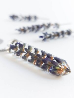 Lavender necklace, Real lavender necklace, Preserved flower necklace, Lavender flower necklace, Long pendant bar necklace, Lavender jewelry