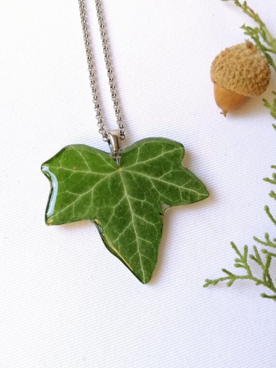 Green leaf necklace, Cottagecore necklace, Dried leaf jewelry, Long leaf necklace, Organic necklace, Green leaf jewelry, Cottagecore gifts