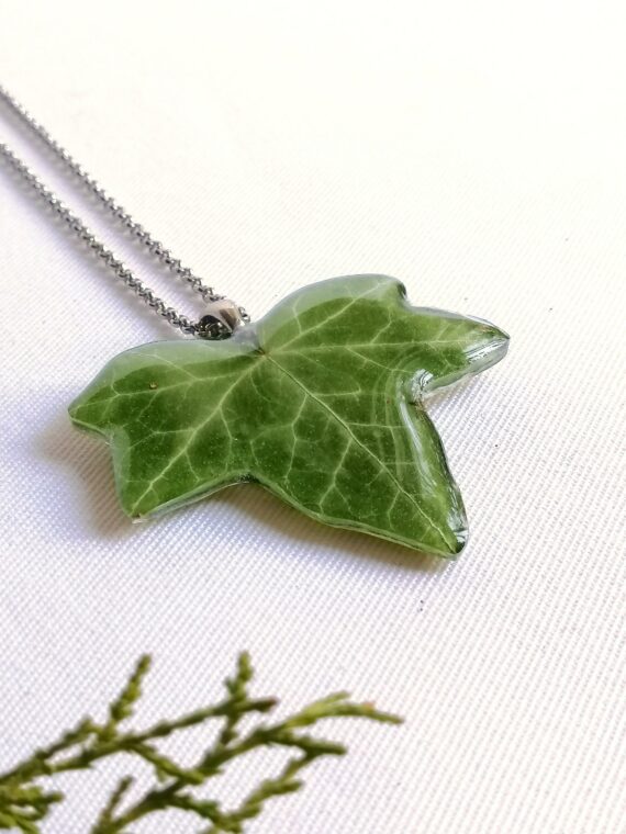 Green leaf necklace, Cottagecore necklace, Dried leaf jewelry, Long leaf necklace, Organic necklace, Green leaf jewelry, Cottagecore gifts