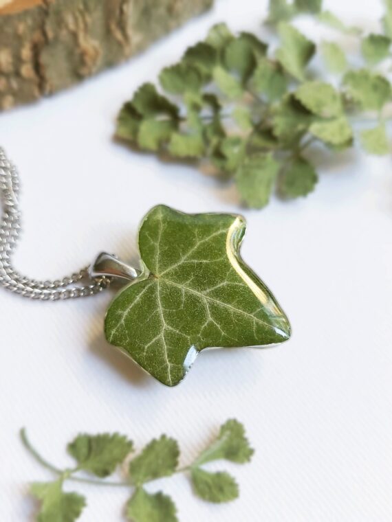 Collar pequeño hoja de hiedra, Collar hoja real en resina, Joyería botánica, Joyería hoja verde delicado, Idea de regalo para aniversario