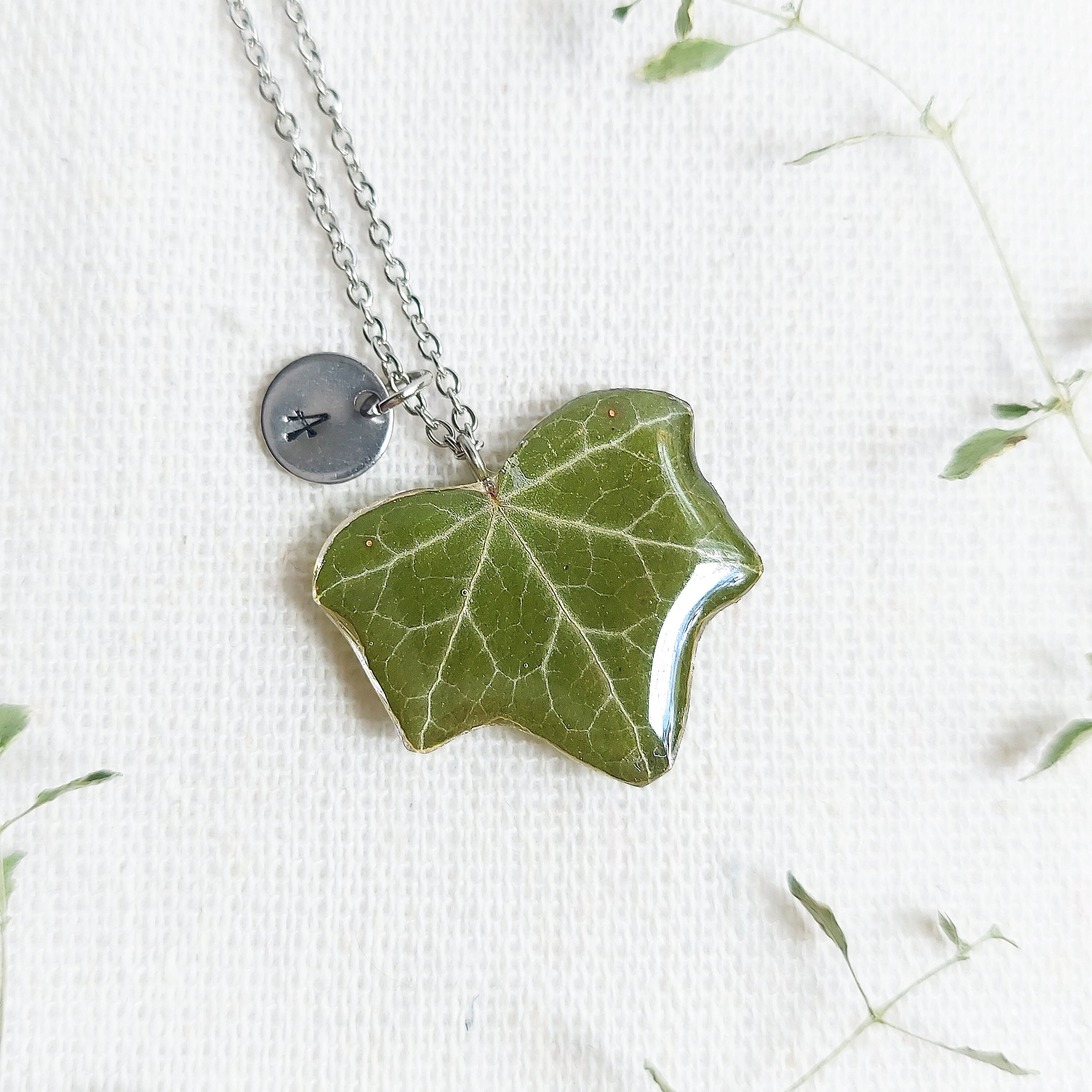 Custom letter necklace, Pressed leaf necklace, Nature pendant necklace, Ivy leaf necklace, Personalized gift for women birthday