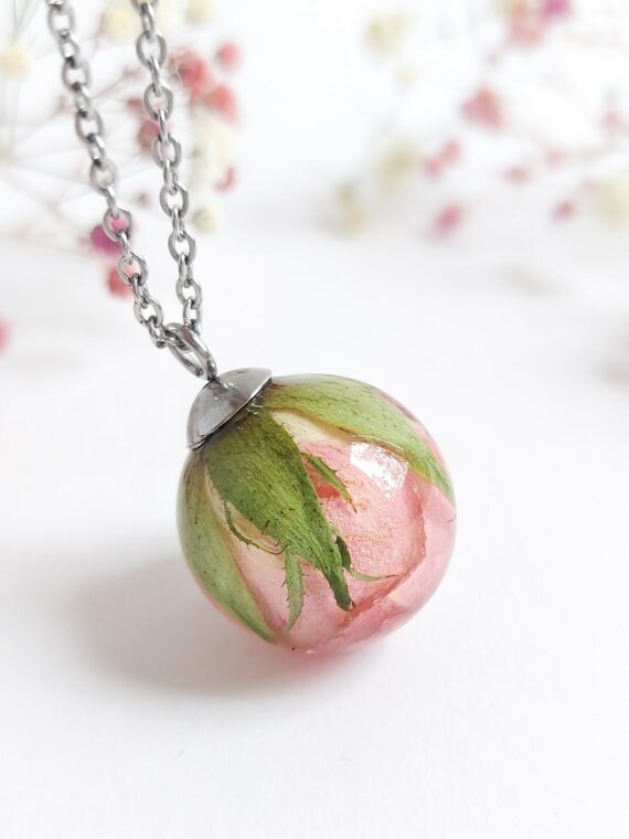 Rose Charm Pendant Necklace – Preserved Flower Jewelry
