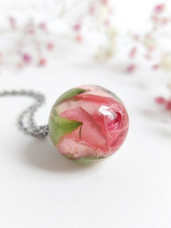 Rose Charm Pendant Necklace – Preserved Flower Jewelry