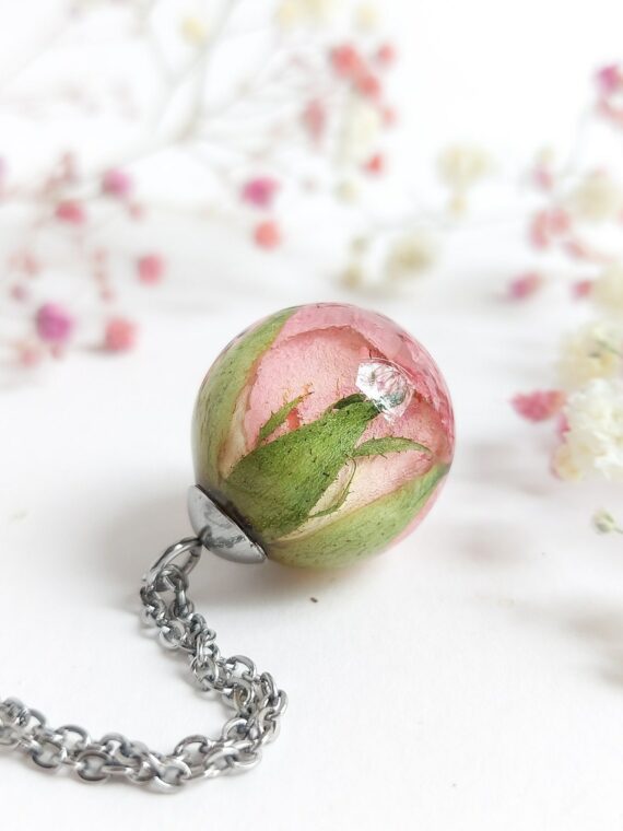 Rose Charm Pendant Necklace – Preserved Flower Jewelry