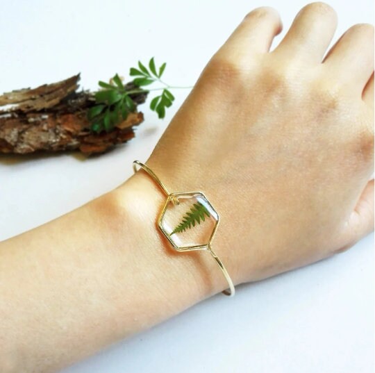 Geometric bracelet, Fern resin bracelet, Hexagon bracelet, Simple gold bracelet, Geometric jewelry, Solid bracelet gold, Unique gift for her