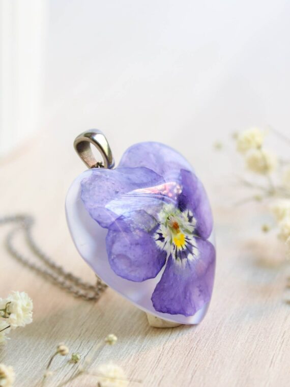 Violet flower necklace, Real pansy flower necklace, Light purple necklace, Birthday gift for women, Lilac flower necklace, Violet jewelry