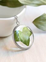Green leaf pendant, Real plant necklace, Circle necklace silver, Botanical jewelry necklace, Unique gifts for plant lovers, Ivy leaf pendant