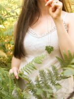 Pressed plant necklace, Ivy leaf necklace, Green leaf pendant, Vegan gifts for her, Real plant necklace, Vegan jewellery, Plant lover gifts