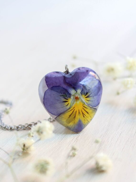 Dainty heart necklace, Pressed flower necklace, Purple heart necklace, Pansy necklace, Small flower necklace, Heart shaped pendant necklace