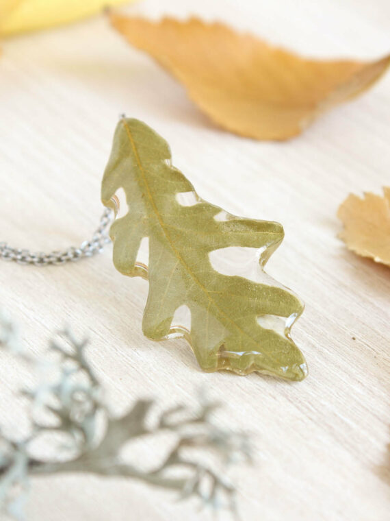 Oak leaf necklace, Pressed leaf necklace, Nature necklace men, Oak jewelry, Woodland necklace, Oak tree jewelry, Nature lover gift idea