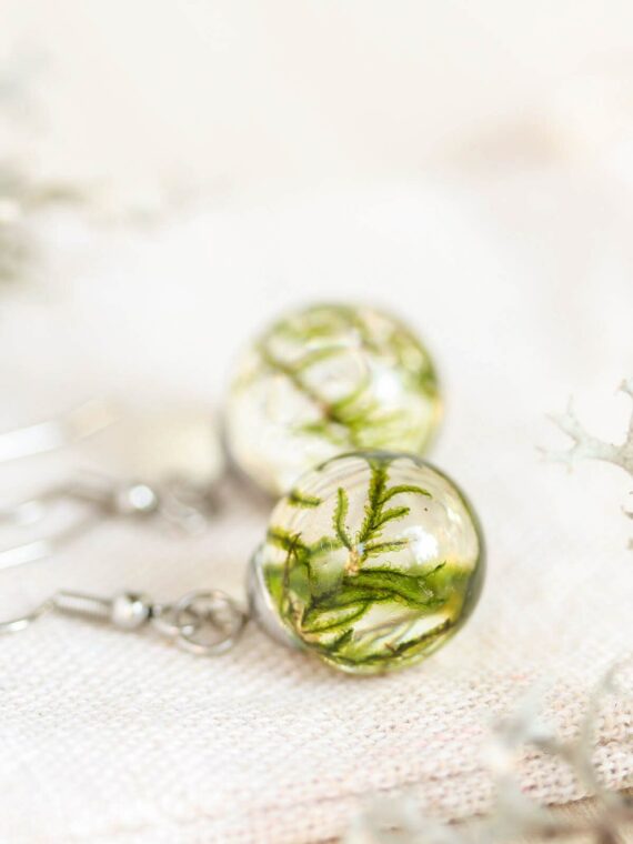 Nature inspired earrings, Real moss jewelry, Ball dangle earrings, Green boho earrings, Nature dangle earrings, Gift for birthday woman