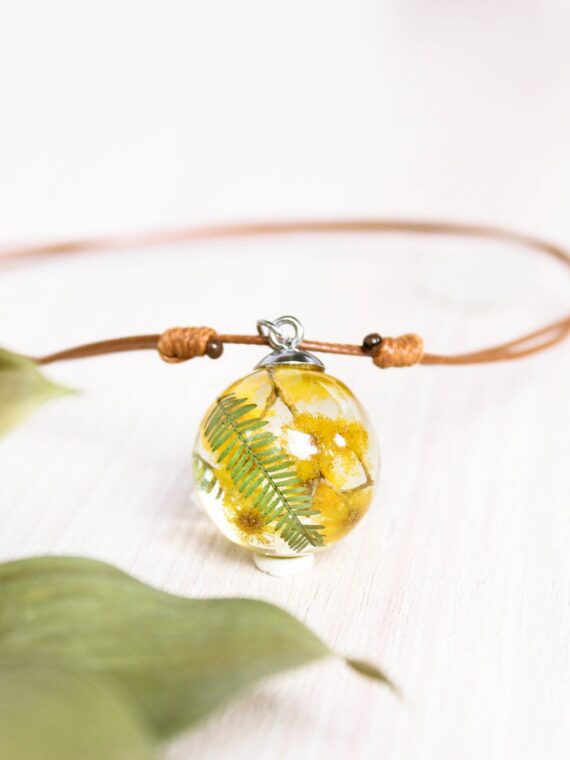 Terrarium Flower and Leaf Necklace Choker – Floral Jewelry
