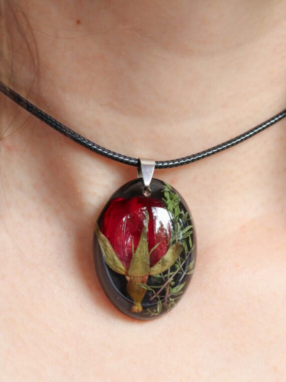 Pressed Rose Choker Necklace for Women – Red Flower Jewelry