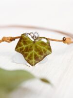 Boho Leaf Pendant Choker – Pressed Leaf Necklace