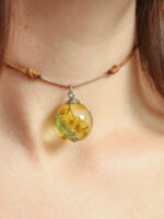 Terrarium Flower and Leaf Necklace Choker – Floral Jewelry