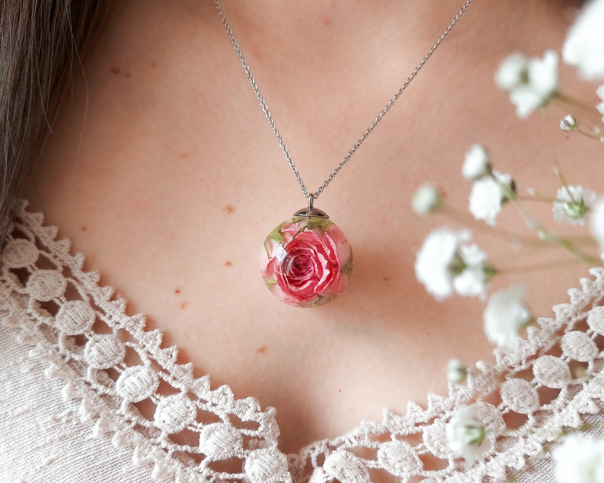 Glass deals rose necklace