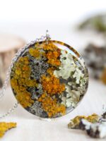 Lichen necklace, Real plant necklace, Nature lover necklace, Terrarium resin necklace, Forest jewelry, Sustainable necklace, Nature gifts