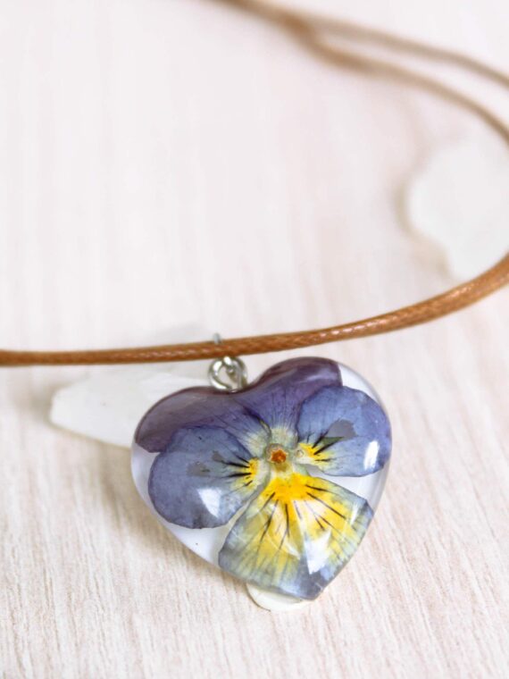 Layered Choker Necklace with Pressed Flower Pendant in Resin