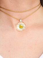 Double Layered Choker Necklace with Pressed Daisy Flower