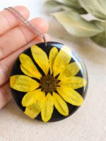 Pressed sunflower necklace, Yellow flower necklace, Large flower necklace, Gift for women, Big pendant necklace, Flower statement necklace