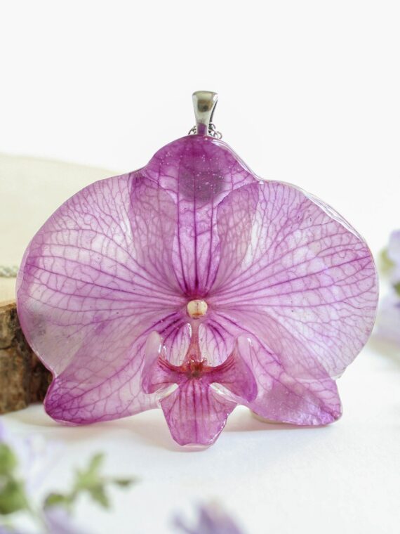 Real orchid hot sale flower necklace