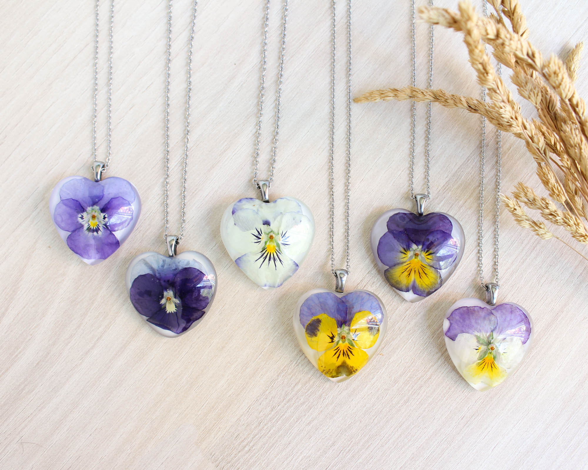 Personalized Birth Flower Necklace,Delicate Birthday Month Gift Name D –  Anavia Jewelry & Gift